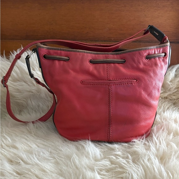 Brighton Red Leather Bucket Crossbody Bag Tassels Silver Hardware - Picture 2 of 5